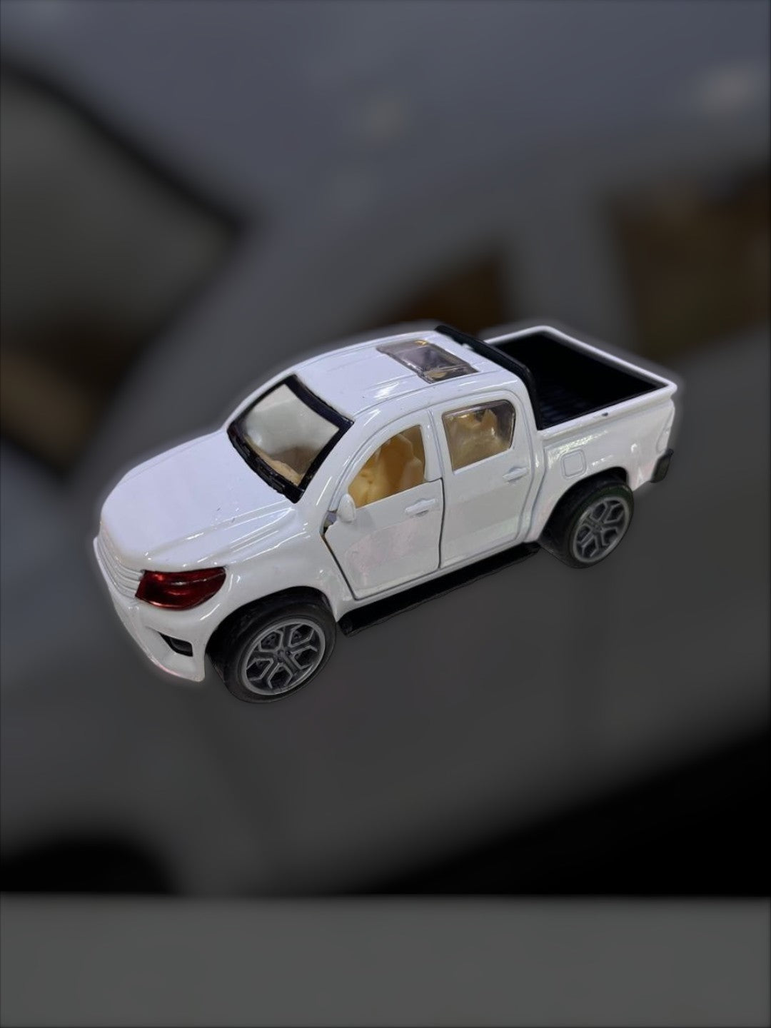 Camioneta Coleccionable Toyota Hilux (blanca)