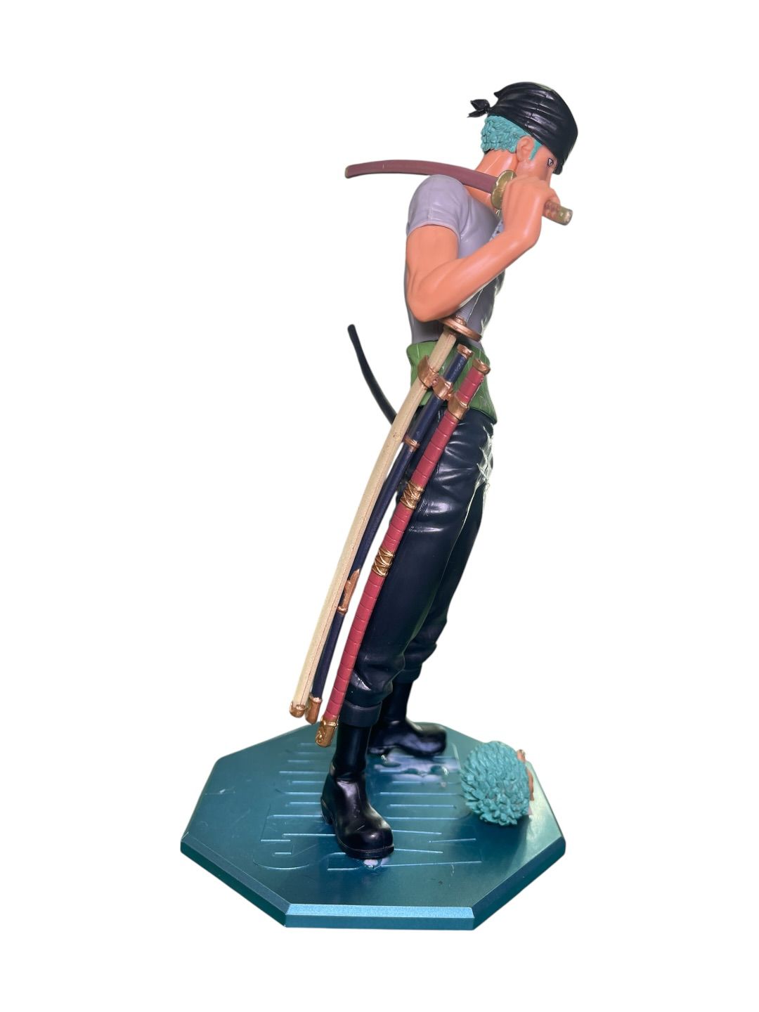 Figura Zoro  One Piece