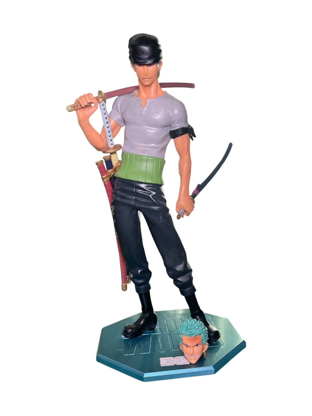 Figura Zoro  One Piece