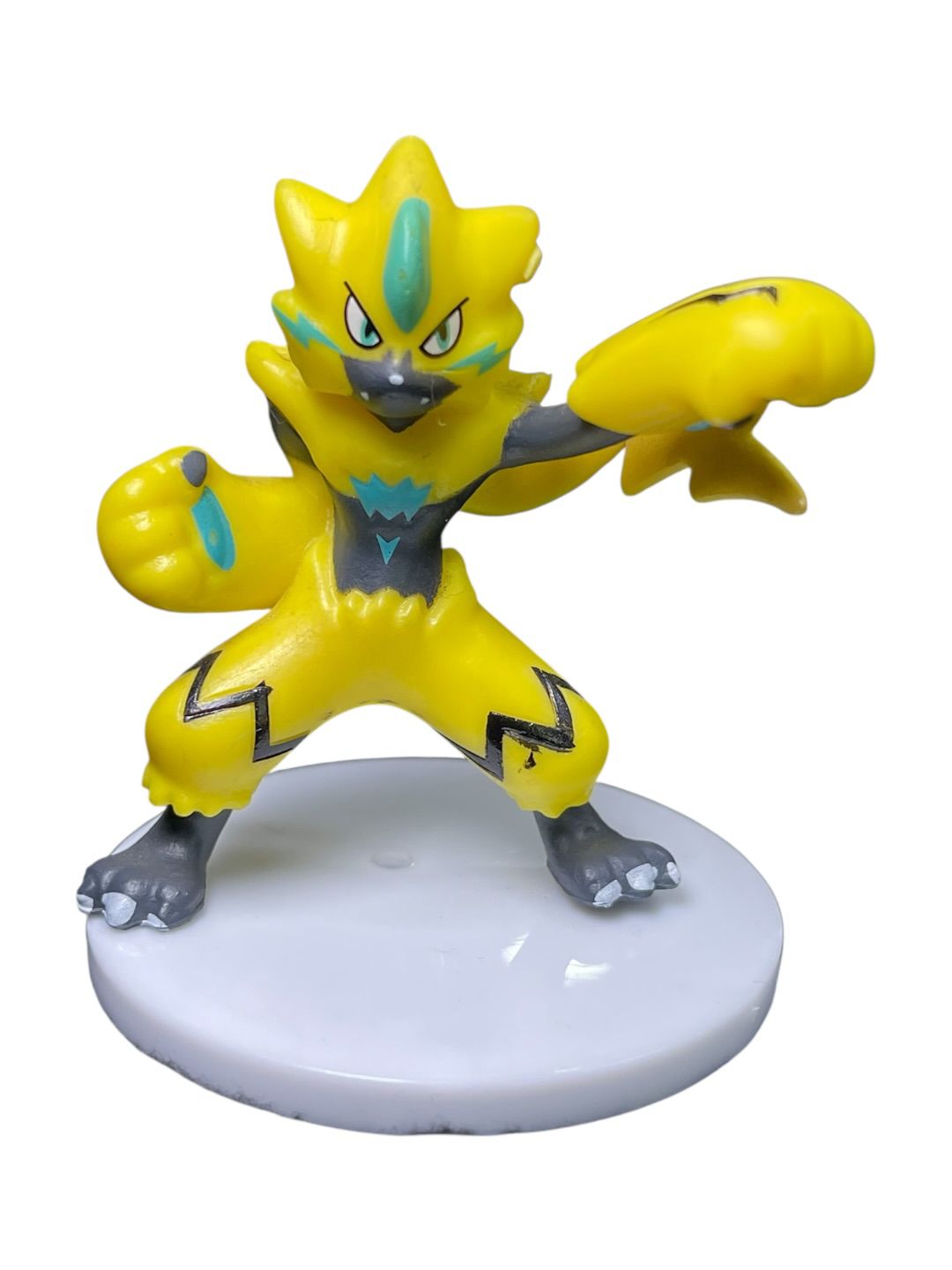 Figura Zeraora Pokemon