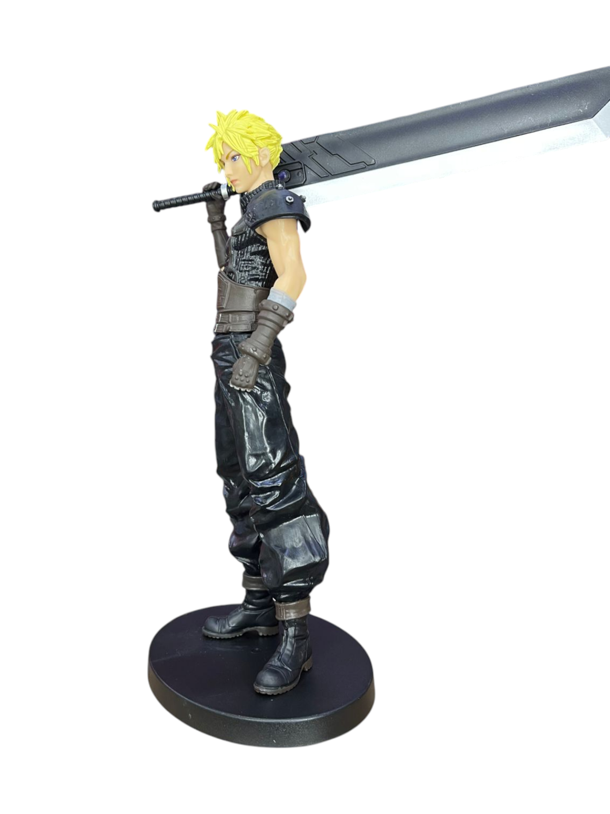 Figura Cloud Strife Final Fantasy VII Remake