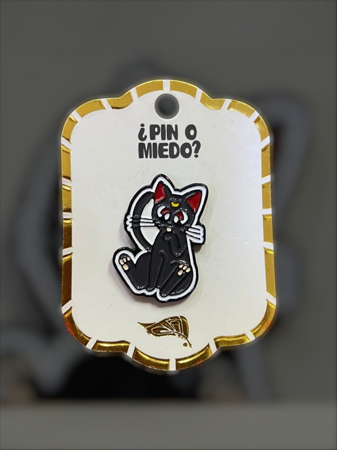 Pin Gato Luna