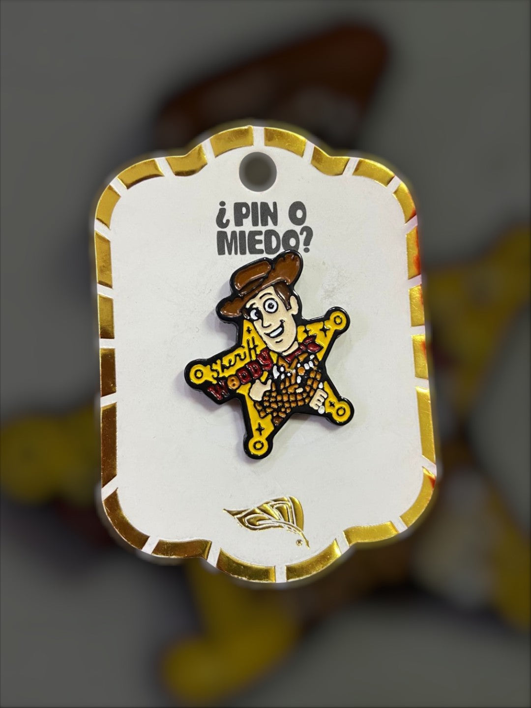 Pin Woody